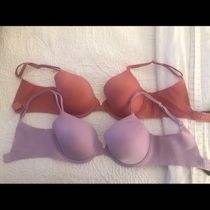 Set of two VS bras